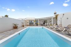 Villa en Playa Blanca - Villa Flora - Villasexperience
