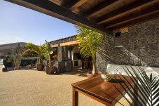 Ferienhaus in Masdache - Casa Perdomo, Cultura local entre viñedos