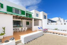 Chalet in  Famara - Casa Caracolillos, Famara Surf Playa