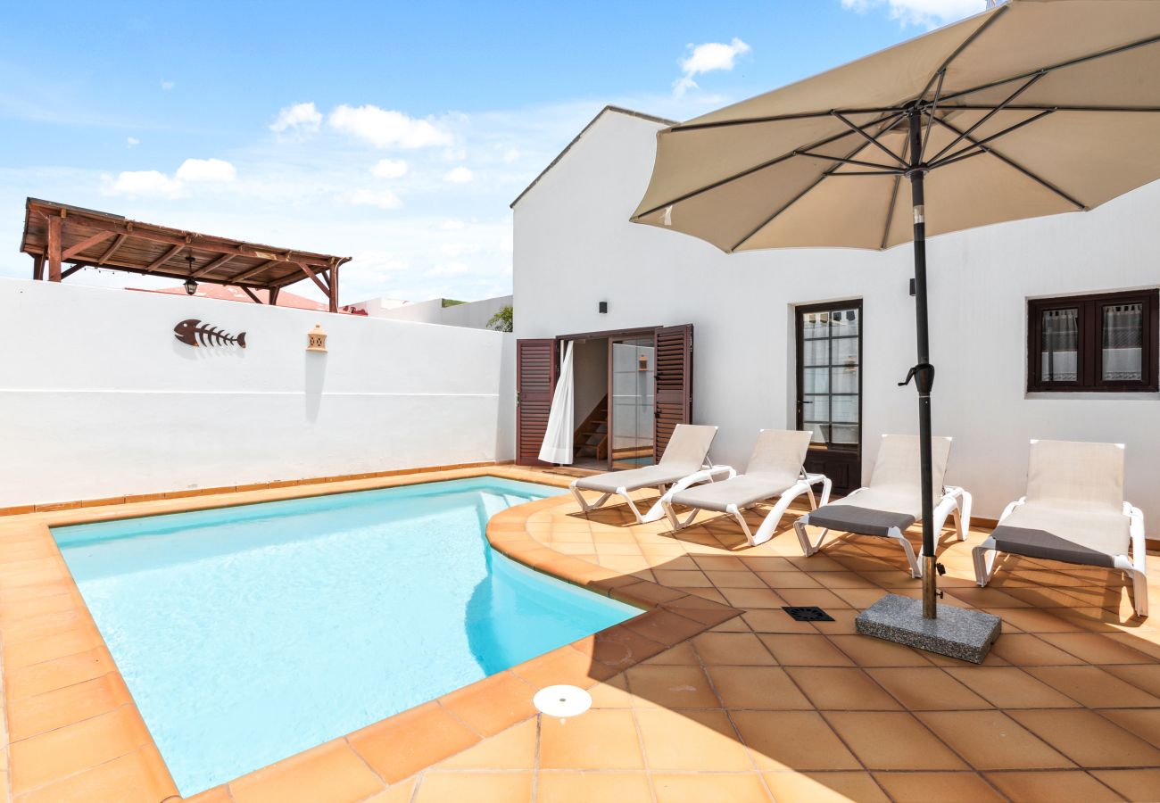 Villa in Arrecife - Villa Rosa - VipVipVillas