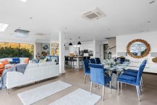 House in Kingswear - Homefield - Stylish 5-Bedroom Kingswear Retreat with Panoramic Estuary Views