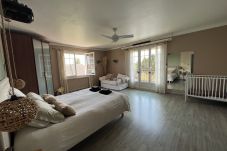 Villa in Roézé-sur-Sarthe - Villa Cap Ferret - 10pers - Piscine - Rêve au Mans