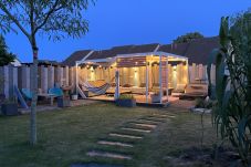 Villa in Roézé-sur-Sarthe - Villa Cap Ferret - 10pers - Piscine - Rêve au Mans