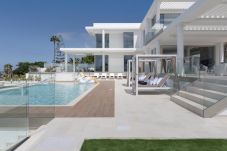 Villa in Playa Paraiso - Villa Royal White