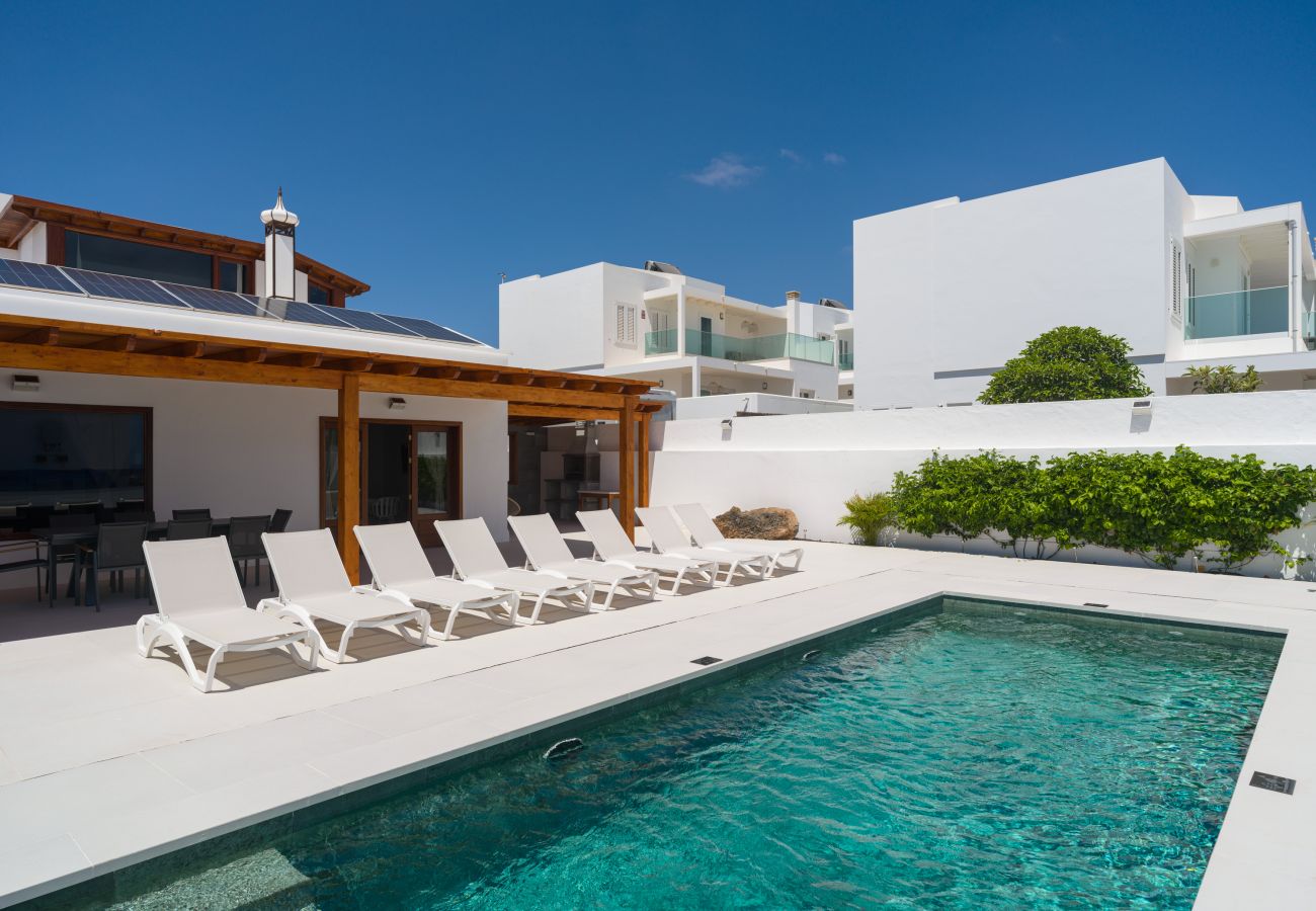 Villa in Costa Teguise - Villa Careva 1 - VipVipVillas