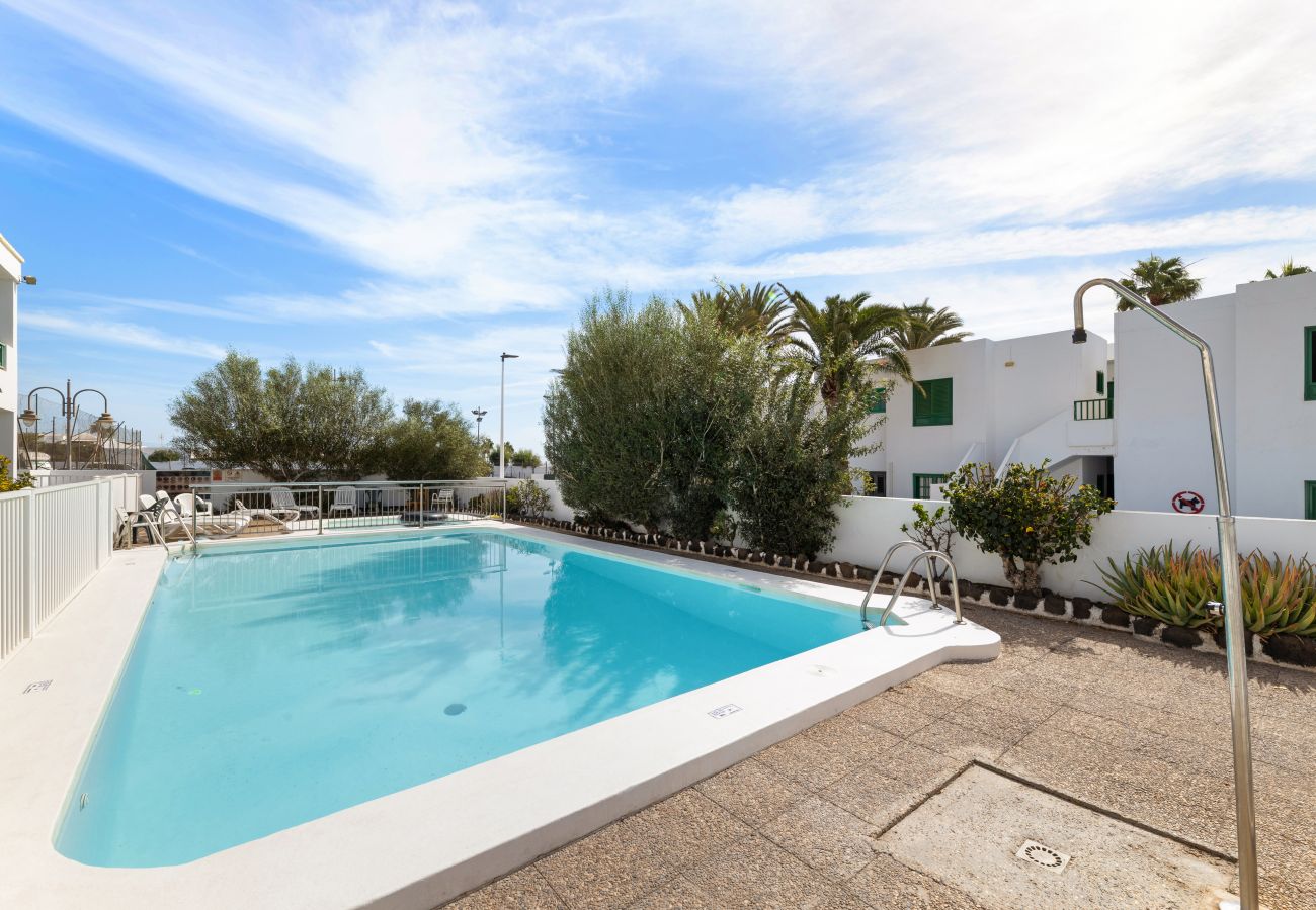 Apartment in Puerto del Carmen - Sunny scape: Relax y Comodidad en Puerto del Carmen