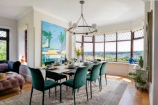 Maison à Paignton - The Spinney - Large home with hot tub, gym, amazing sea views