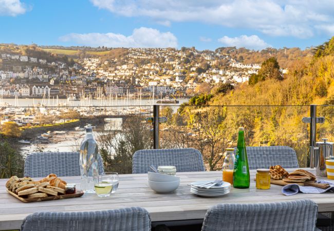 Maison à Kingswear - Homefield - Stylish 5-Bedroom Kingswear Retreat with Panoramic Estuary Views