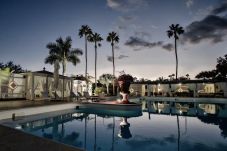 Villa a San Bartolomé de Tirajana - Sunset Luxe Retreat