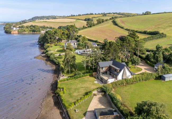 Casa a Combeinteignhead - Gable View – Luxury Riverside Retreat with Panoramic Views & Cinema Room
