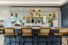 Casa a Combeinteignhead - Gable View – Luxury Riverside Retreat with Panoramic Views & Cinema Room