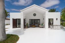 Villa a Costa Teguise - Villa Lola - VipVipVillas